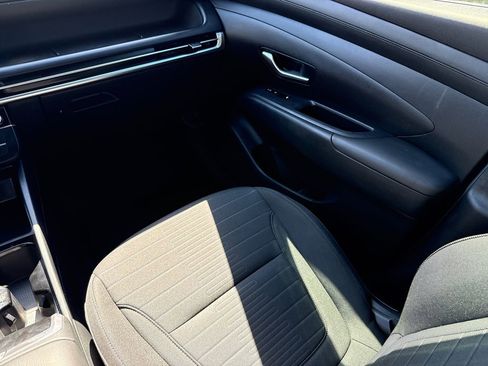 Certified 2025 Hyundai Santa Cruz SE FWD image 14