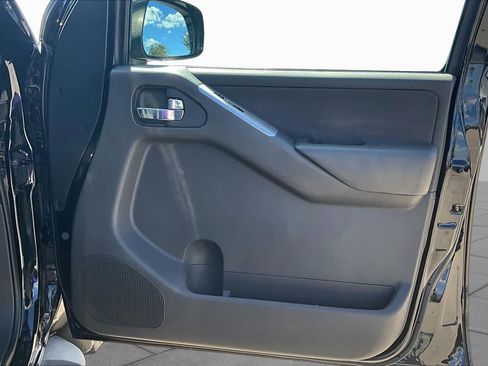 Used 2012 Nissan Pathfinder SV RWD image 22