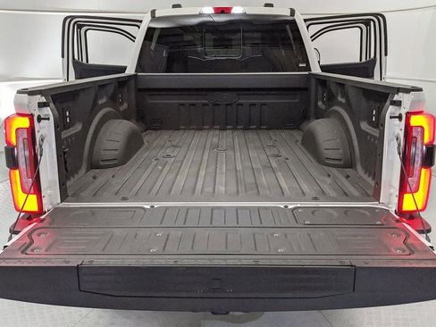 Used 2026 Ford F250 Platinum AWD/4WD image 25