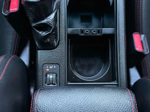 Used 2011 Subaru Impreza WRX STI image 20