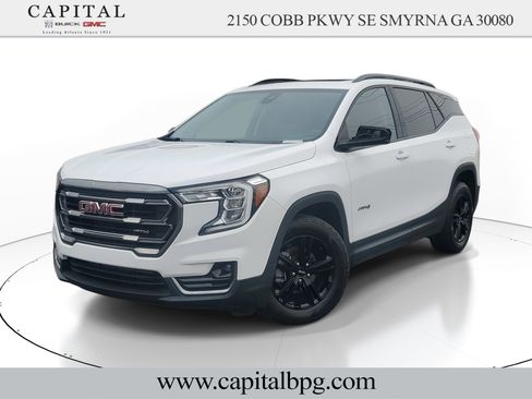 Used 2022 GMC Terrain AT4 image 1