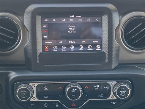 Certified 2019 Jeep Wrangler Sport image 22