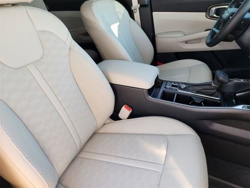 New 2026 Kia Sorento S image 10