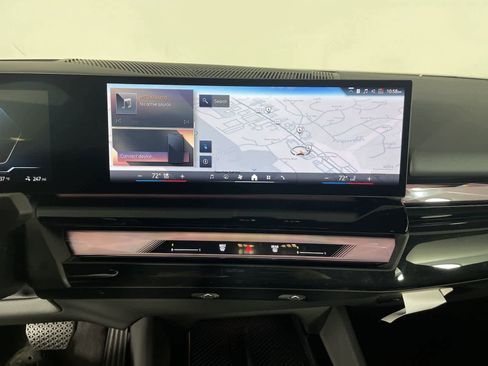 Certified 2024 BMW i5 eDrive40i w/ Premium Package image 18