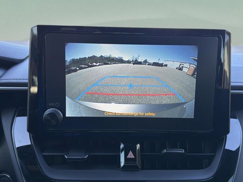 Used 2025 Toyota Corolla Premium image 27