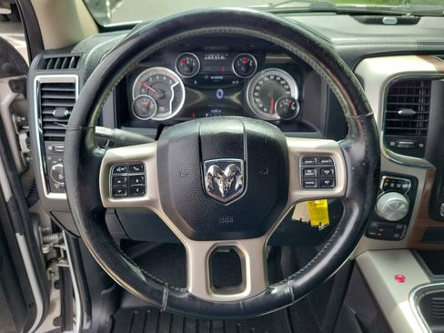 Used 2016 RAM 1500 Laramie AWD/4WD image 23