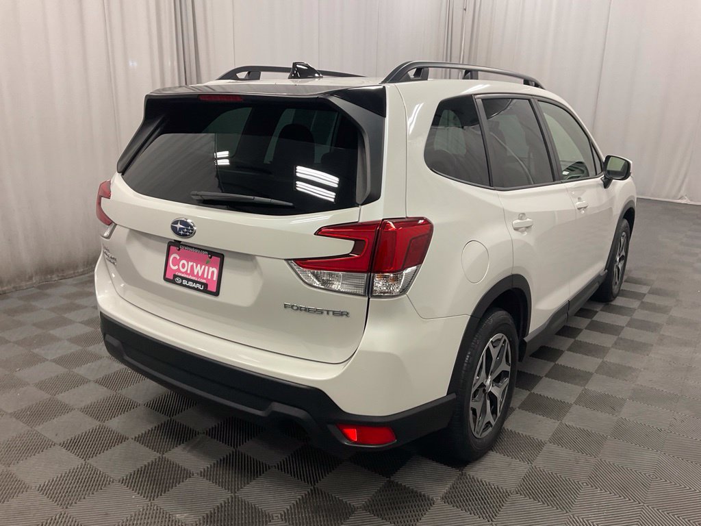 Used 2024 Subaru Forester Premium AWD/4WD image 7