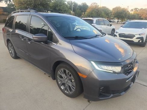 Used 2025 Honda Odyssey Touring image 1