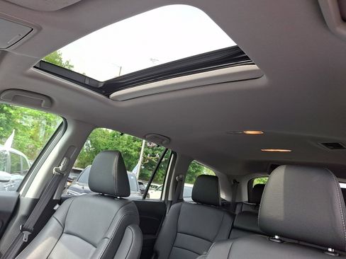 Certified 2022 Honda Pilot Special Edition image 13