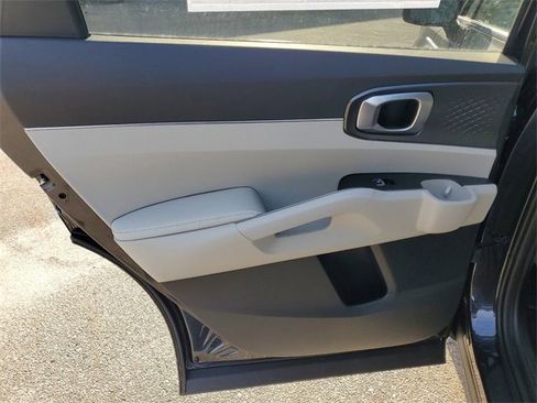 New 2025 Kia Sorento EX image 27