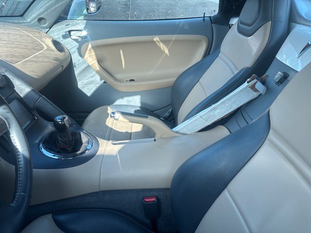 Used 2006 Pontiac Solstice Convertible w/ Premium Package RWD image 4