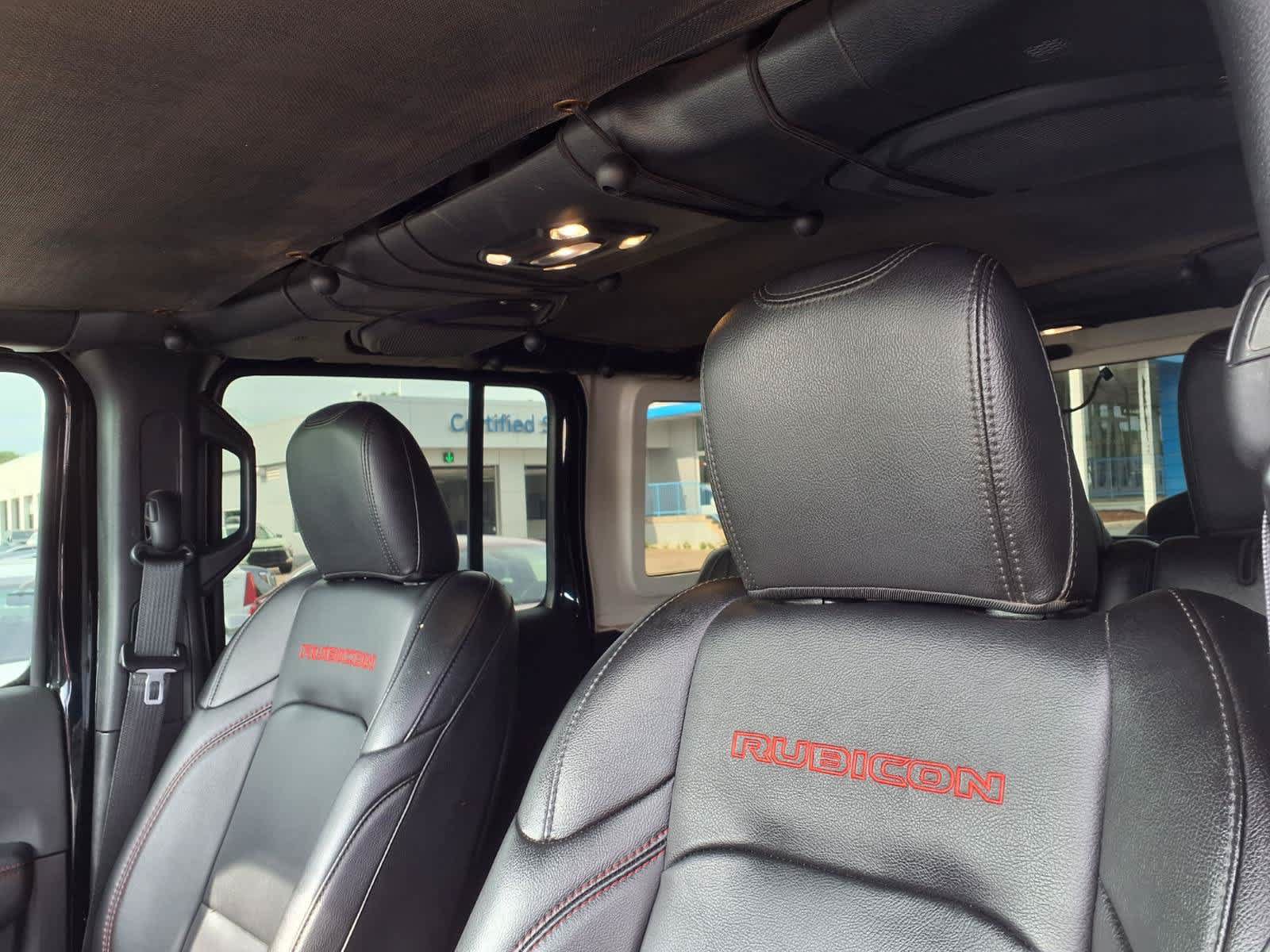Used 2023 Jeep Wrangler Unlimited Rubicon w/ Cold Weather Group AWD/4WD image 17