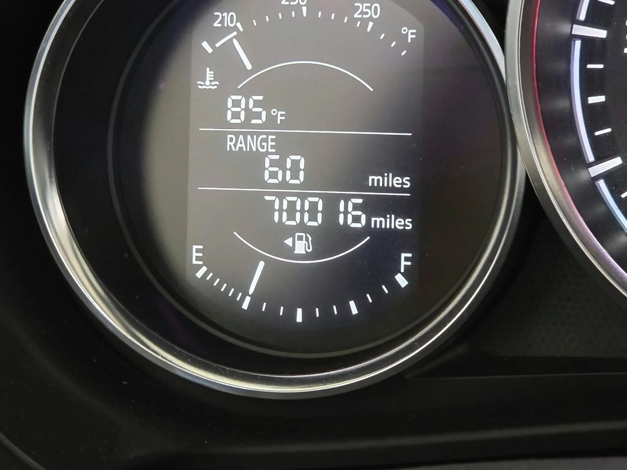 Used 2018 MAZDA MX-5 Miata Sport RWD image 17