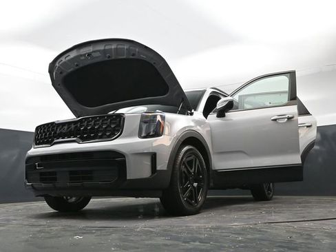 Used 2025 Kia Telluride EX X-Line AWD/4WD image 46