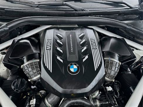 Used 2020 BMW X5 M50i image 31
