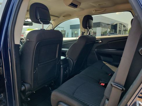 Used 2017 Dodge Journey SXT w/ Premium Group FWD image 10