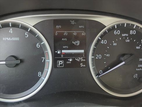 Used 2025 Nissan Kicks Play S FWD image 11