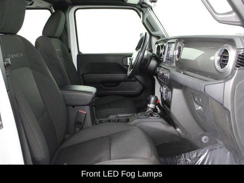 Used 2021 Jeep Wrangler Unlimited Sahara image 16