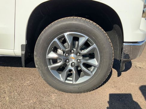 New 2026 Chevrolet Silverado 1500 LT image 9