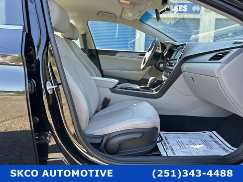 Used 2019 Hyundai Sonata SE image 13