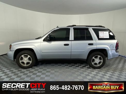 Used 2007 Chevrolet TrailBlazer LS w/ LS Preferred Equipment Group RWD image 4