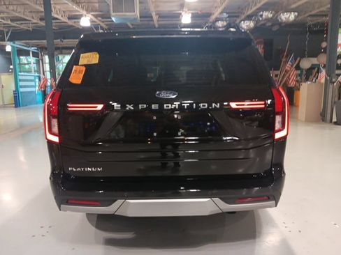 Used 2025 Ford Expedition Platinum AWD/4WD image 7