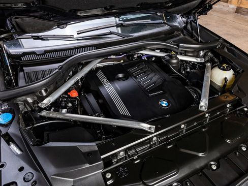 Used 2022 BMW X5 xDrive40i w/ Executive Package image 35