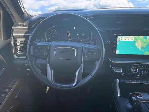 Used 2023 GMC Sierra 1500 Denali Ultimate image 9