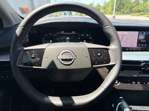Certified 2025 Nissan Murano Platinum AWD/4WD image 18
