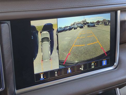 Certified 2022 GMC Yukon XL Denali image 19