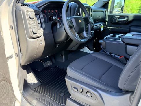 New 2026 Chevrolet Silverado 2500 Custom w/ Custom Value Package image 11