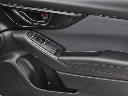 Used 2021 Subaru Crosstrek 2.0i Premium w/ Moonroof Package image 8