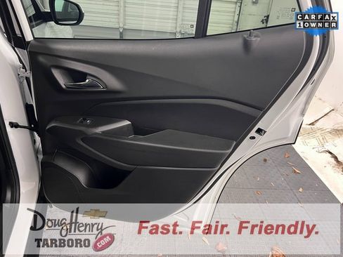 Used 2025 Chevrolet Trax LT image 35