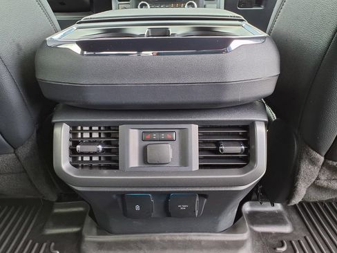 Used 2024 Ford F150 Lariat w/ Equipment Group 502A High AWD/4WD image 18
