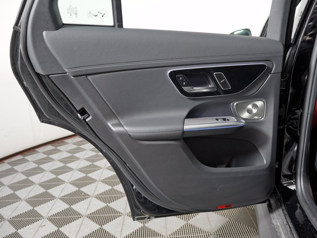 Used 2025 Mercedes-Benz GLC 63 AMG S image 31