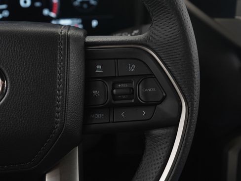 Used 2025 Toyota Tundra Limited image 24