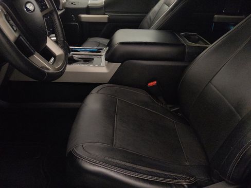 Used 2015 Ford F150 Lariat image 17