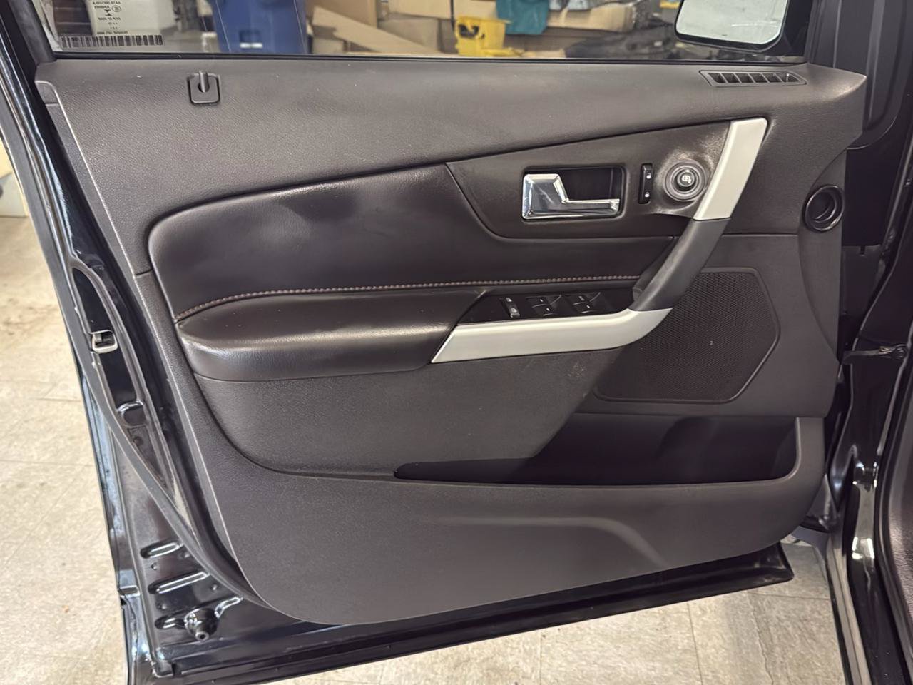 Used 2013 Ford Edge SEL FWD image 28