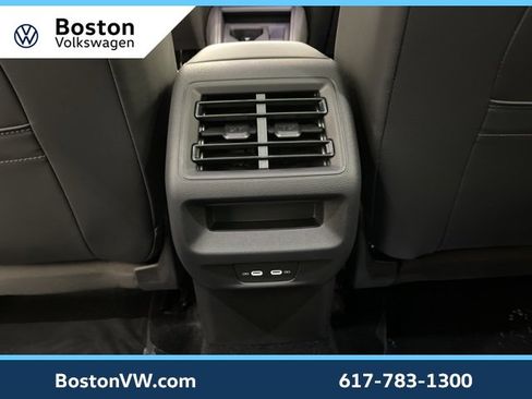 New 2026 Volkswagen Tiguan SE image 26