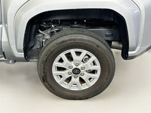 Used 2025 Toyota Tacoma SR5 RWD image 11