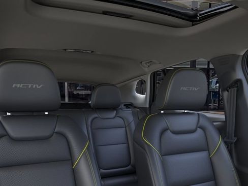 New 2026 Chevrolet Trax ACTIV w/ Sunroof Package FWD image 24