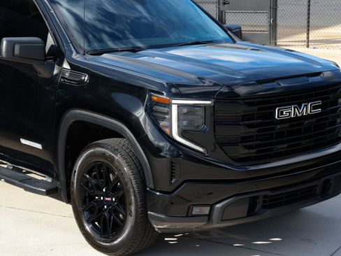 Used 2023 GMC Sierra 1500 Elevation w/ LPO, Elevation Black Package image 34