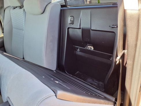 Used 2023 Toyota Tacoma SR5 w/ Technology Package image 32