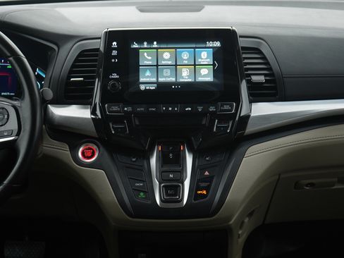 Used 2018 Honda Odyssey EX-L image 19