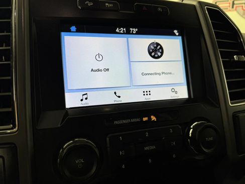 Used 2019 Ford F150 XLT w/ Equipment Group 302A Luxury AWD/4WD image 18