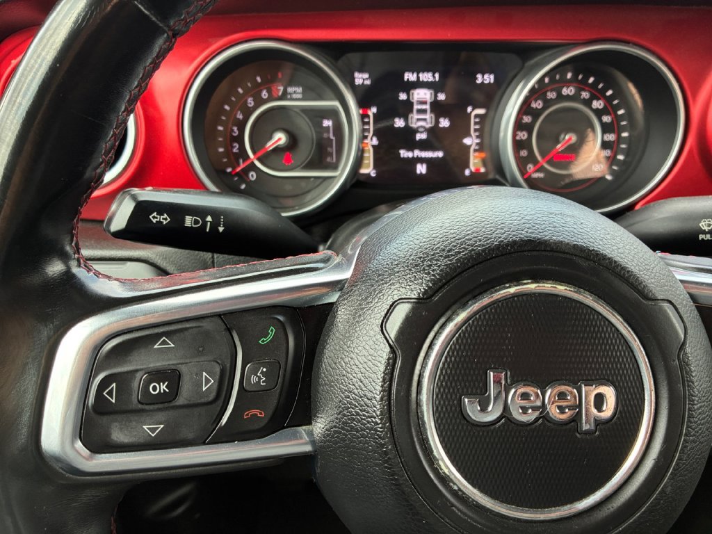 Used 2018 Jeep Wrangler Unlimited Rubicon AWD/4WD image 11