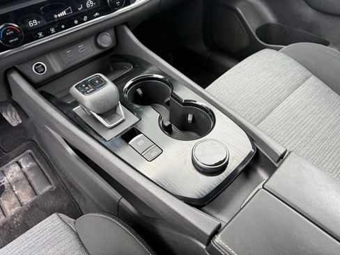 Certified 2023 Nissan Rogue SV image 19