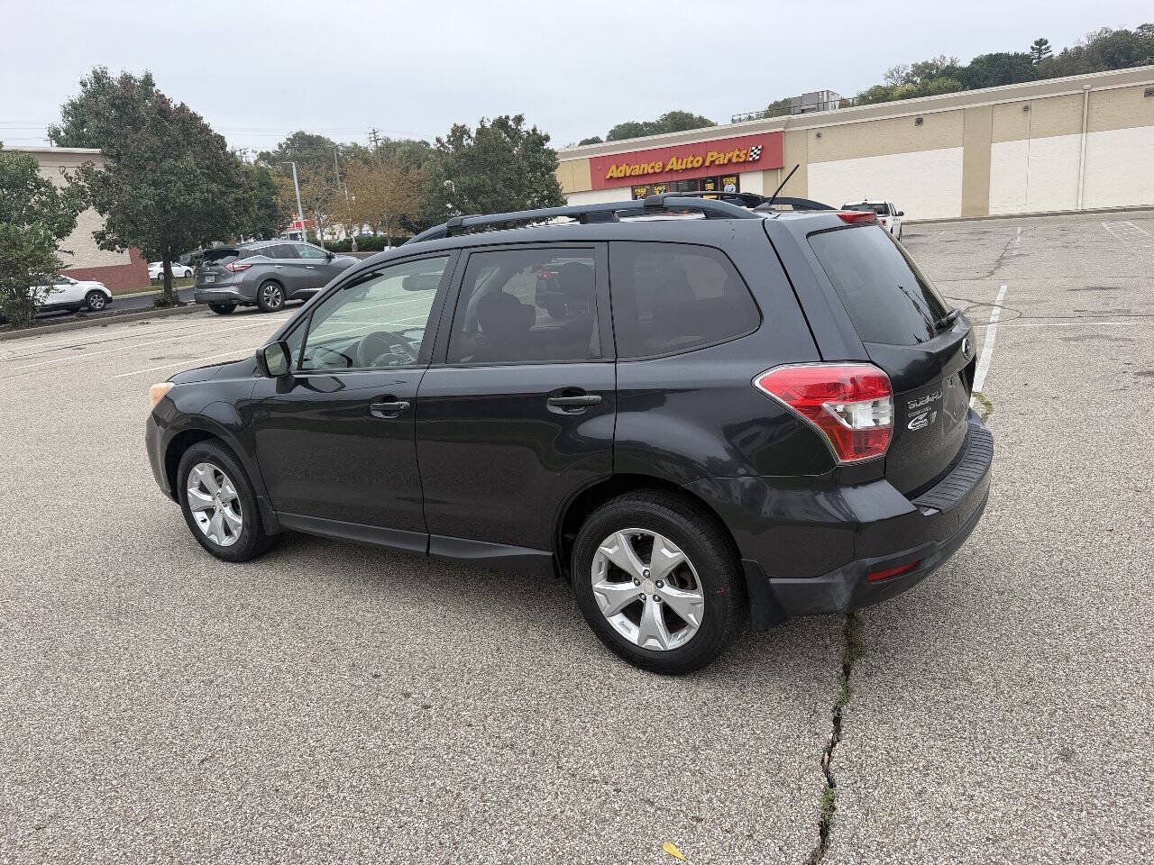 Used 2014 Subaru Forester 2.5i Premium w/ Popular Package #2 AWD/4WD image 2