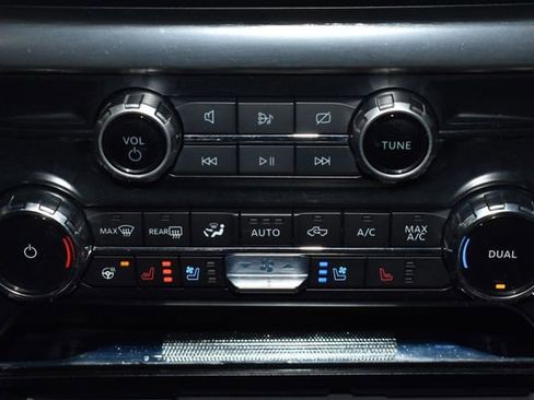 Used 2023 Ford F150 Lariat w/ Equipment Group 502A High image 18