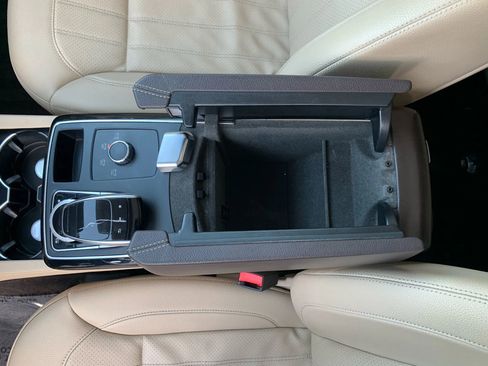 Used 2018 Mercedes-Benz GLE 350 GLE 350 Sport Utility 4D image 27